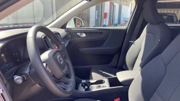 Volvo XC40 2.0 B3 G Essential Auto