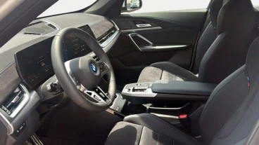 BMW iX1 xDrive30