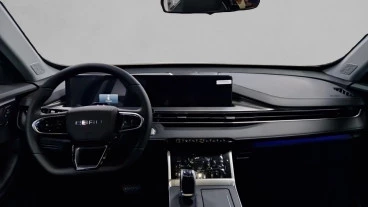 EBRO S400 1.5 DHE HEV Excellence CVT