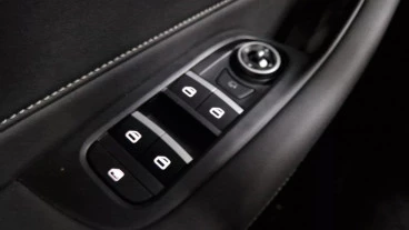 EBRO S400 1.5 DHE HEV Excellence CVT