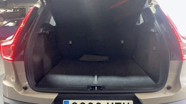 Volvo XC40 2.0 B3 G Core Auto