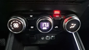 Renault Clio Techno TCe 100 (74kw) GLP
