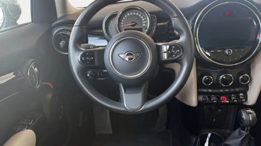 MINI COOPER 5 PUERTAS