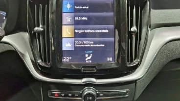 Volvo XC60 2.0 B4 G Momentum Pro Auto