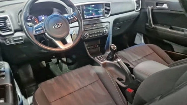 Kia Sportage 1.6 MHEV Business 100kW (136CV) 4x4