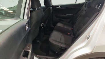 Kia Sportage 1.6 MHEV Business 100kW (136CV) 4x4