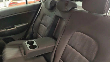 Kia Sportage 1.6 MHEV Business 100kW (136CV) 4x4