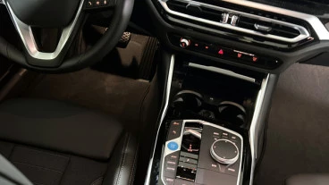 BMW i4 eDrive40