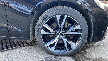 Volvo V60 2.0 B4 (G) Plus Dark Auto