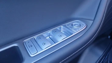 EBRO S700 1.5 TGDI PHEV Luxury E-CVT
