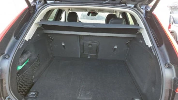 Volvo XC60 2.0 B4 D AWD Momentum Pro Auto