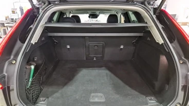 Volvo XC60 2.0 B4 D AWD Momentum Pro Auto