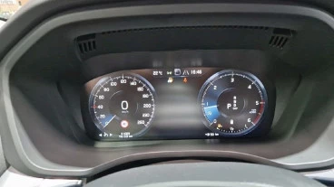 Volvo XC60 2.0 B4 D AWD Momentum Pro Auto