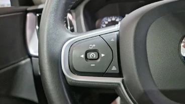 Volvo XC60 2.0 B4 D AWD Momentum Pro Auto