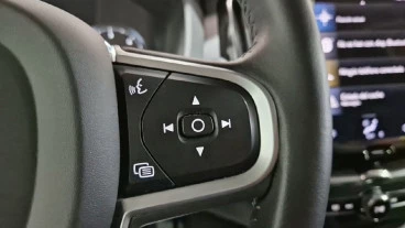 Volvo XC60 2.0 B4 D AWD Momentum Pro Auto