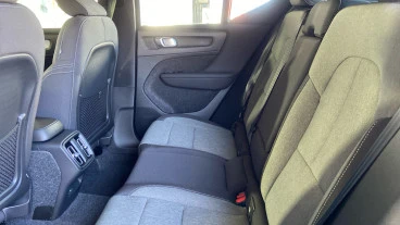 Volvo XC40 2.0 B3 G Plus Dark Auto