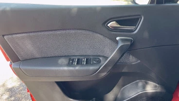 Renault Captur techno Eco-G 100cv (74 kW)