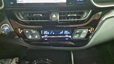 Toyota C-HR 1.8 125H Dynamic Plus