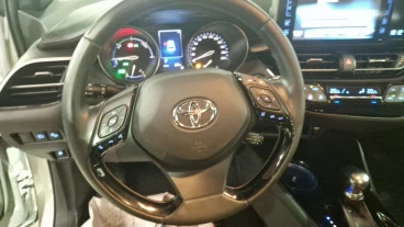 Toyota C-HR 1.8 125H Dynamic Plus
