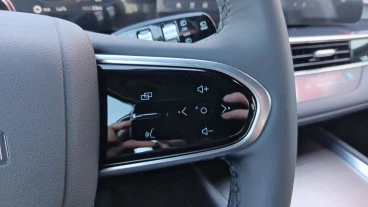 EBRO S700 1.5 TGDI PHEV Premium E-CVT