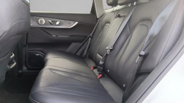 EBRO S700 1.6 TGDI Luxury 7 DCT