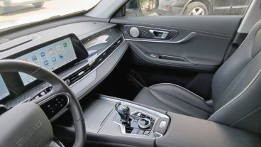 EBRO S700 1.6 TGDI Luxury 7 DCT