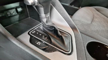 Kia Niro 1.6 GDi HEV 104kW (141CV) Drive