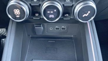 Renault Clio Techno TCe 90 (67kw)