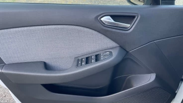 Renault Clio Techno TCe 90 (67kw)