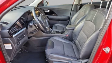 Kia Niro 1.6 GDi HEV 104kW (141CV) Drive