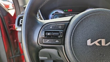 Kia Niro 1.6 GDi HEV 104kW (141CV) Drive