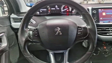 Peugeot 2008 TODOTERRENO 1.2 PURETECH 60KW STYLE 82 5P