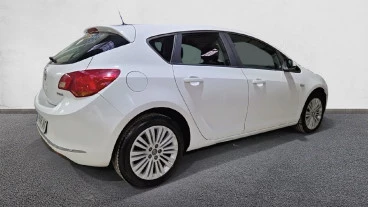 Opel Astra 1.4 Turbo Selective