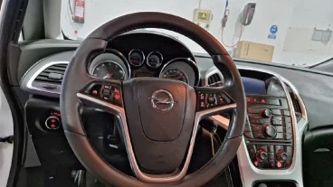 Opel Astra 1.4 Turbo Selective