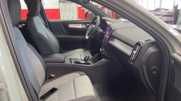 Volvo XC40 2.0 B4 G Core Auto