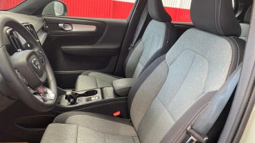 Volvo XC40 2.0 B4 G Core Auto