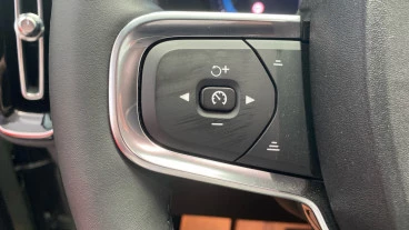 Volvo XC40 2.0 B4 G Core Auto