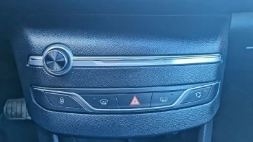 Peugeot 308 5p Allure 1.5 BlueHDi 96KW (130CV) Auto