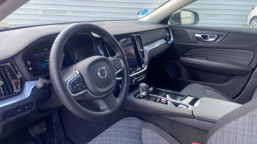 Volvo V60 2.0 T6 AWD Recharge Core Auto