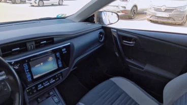 Toyota Auris 1.8 140H Hybrid Active