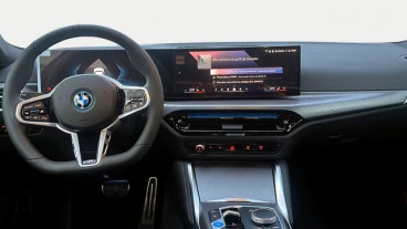 BMW i4 eDrive35