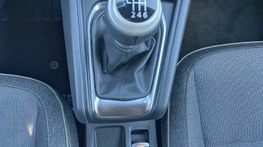 Renault Captur techno Eco-G 100cv (74 kW)
