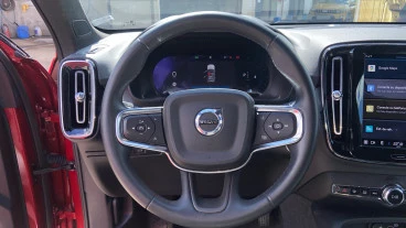 Volvo XC40 2.0 B3 G Plus Dark Auto