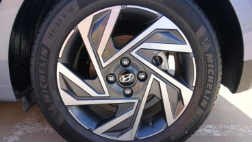 Hyundai i20 1.0 TGDI 74kW (100CV) 48V Klass