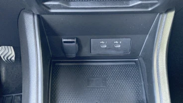 Renault Captur techno Eco-G 100cv (74 kW)