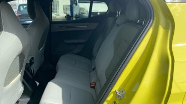 Volvo EX30 Single Motor Extended Range Plus Auto