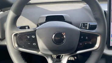 Volvo EX30 Single Motor Extended Range Plus Auto