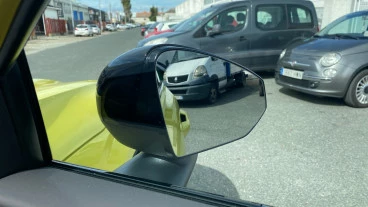 Volvo EX30 Single Motor Extended Range Plus Auto