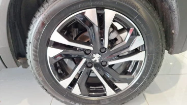 Peugeot 2008 Active Puretech 100 S&S BVM6