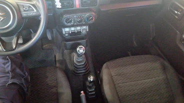 Suzuki Jimny 1.5 JX 5MT